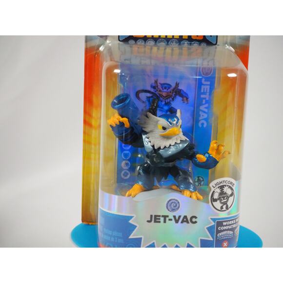 Skylanders Giants Jet-Vac Lightcore Figure - Picture 1 of 2